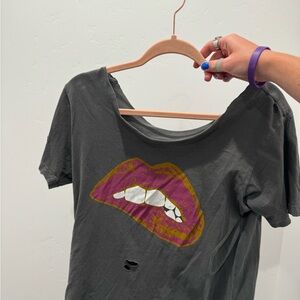 Off the shoulder lip shirt